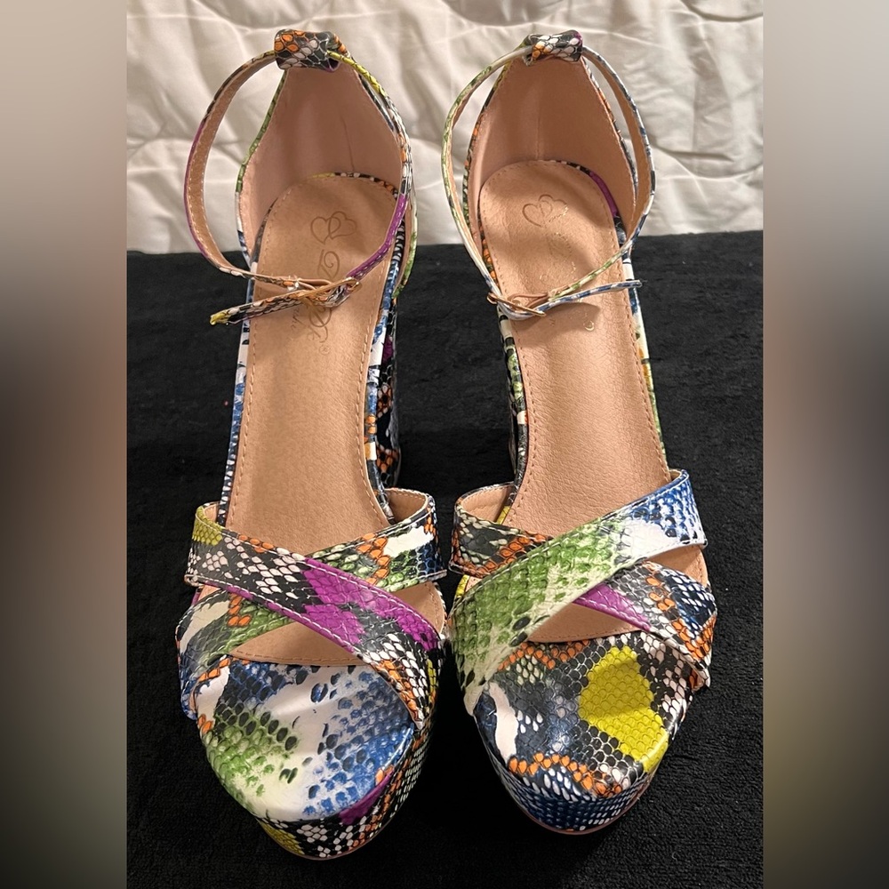 (New in box) Multi-colored Snakeskin Platforms
